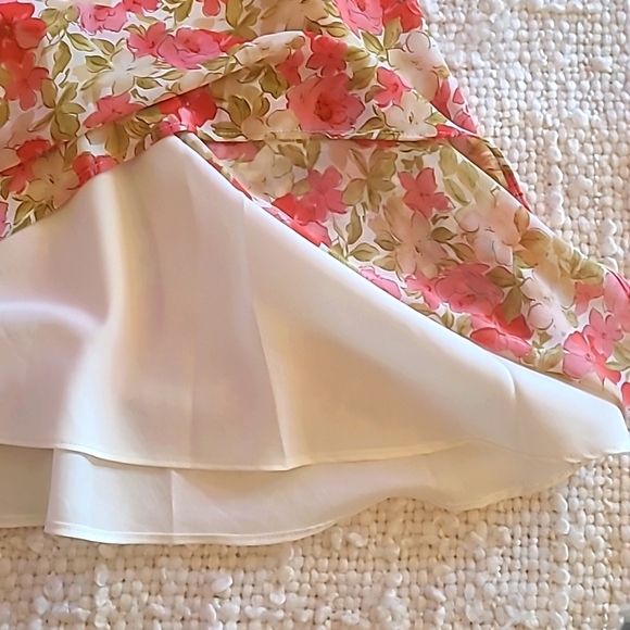 Vintage Floral Cowl Square Neck Midi Dress with Cap Sleeves - Picture 9 of 12